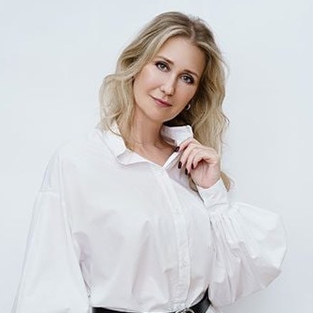 Спикер Юлия Неверова